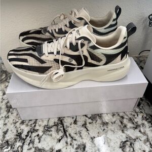 BrandBlack men’s size 11.5